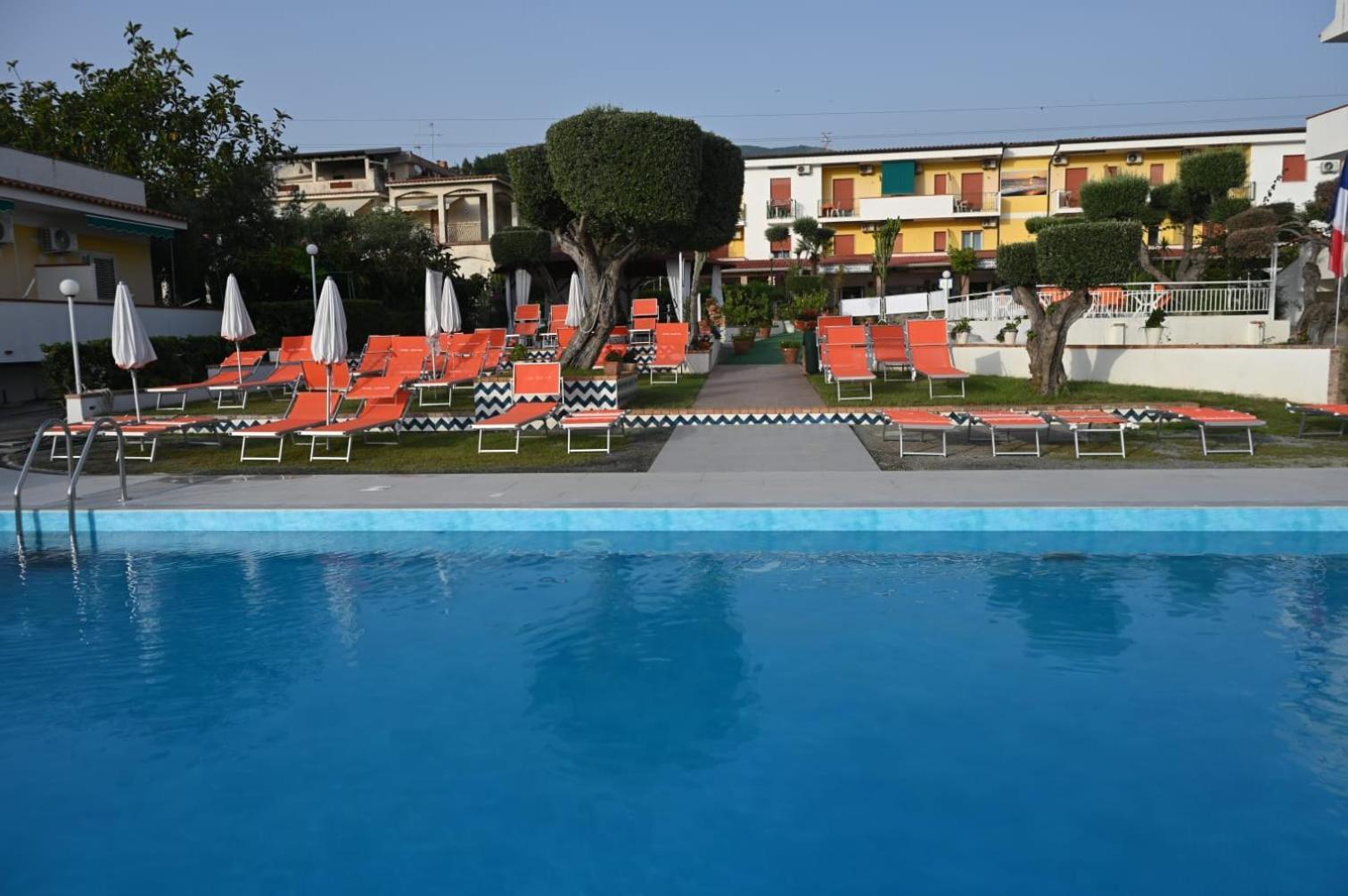 Hotel Cristina Диаманте Экстерьер фото